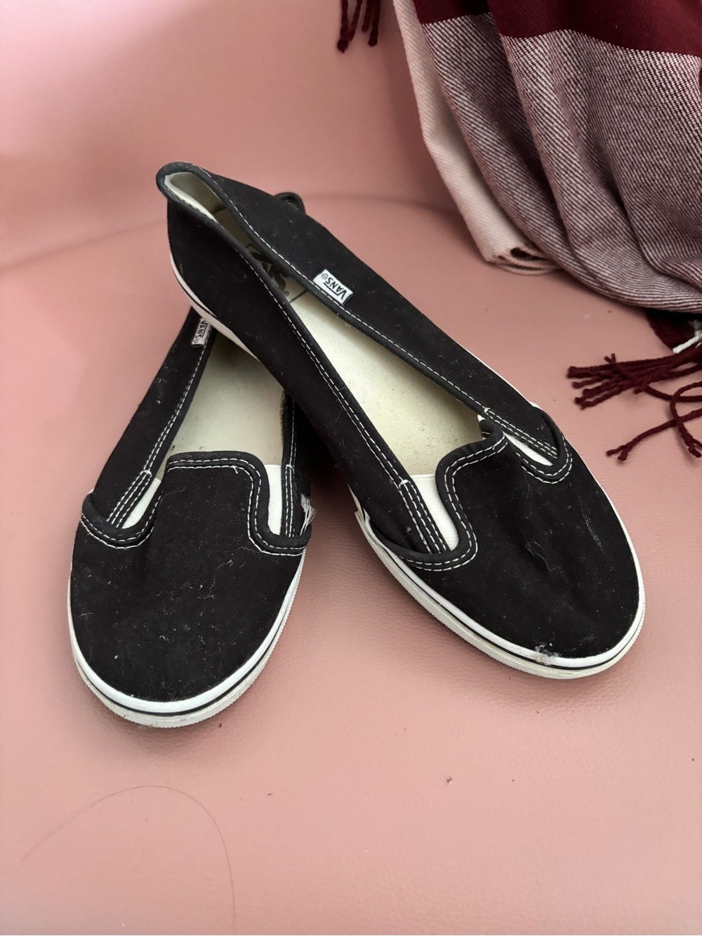 VANS women’s Black Canvas ballet flat, casual sneakers, NWT, size 7.5
